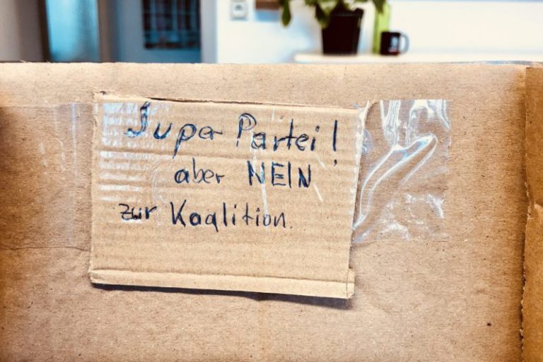 Paket mit Nachricht Paket mit Nachricht