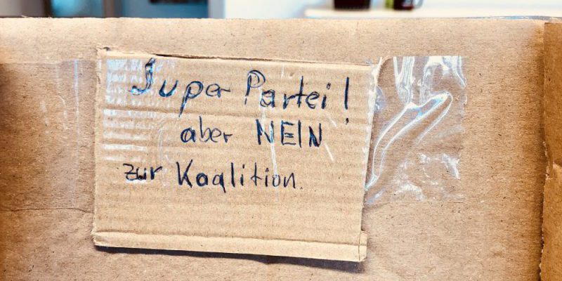Paket mit Nachricht Paket mit Nachricht