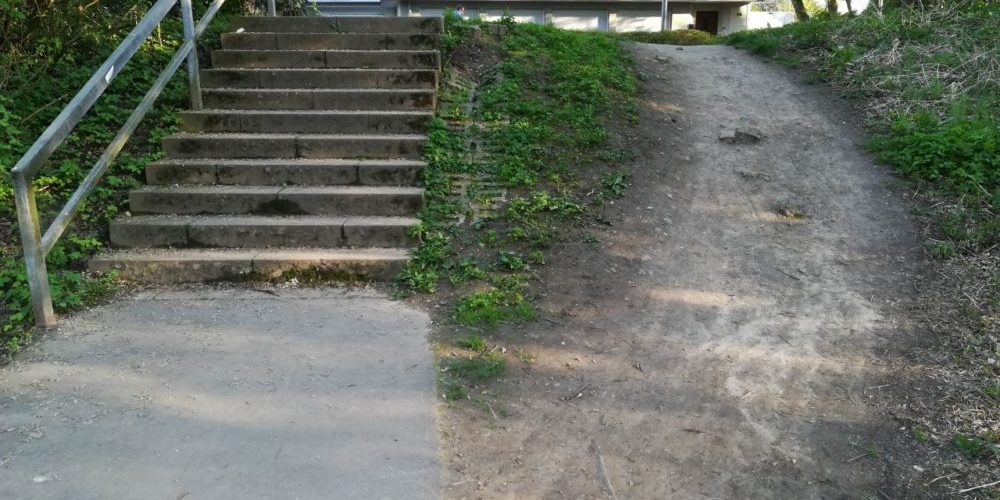 Treppenabgang Am Weiher