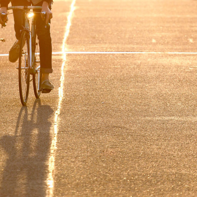 Fahrradfahrer auf Radweg