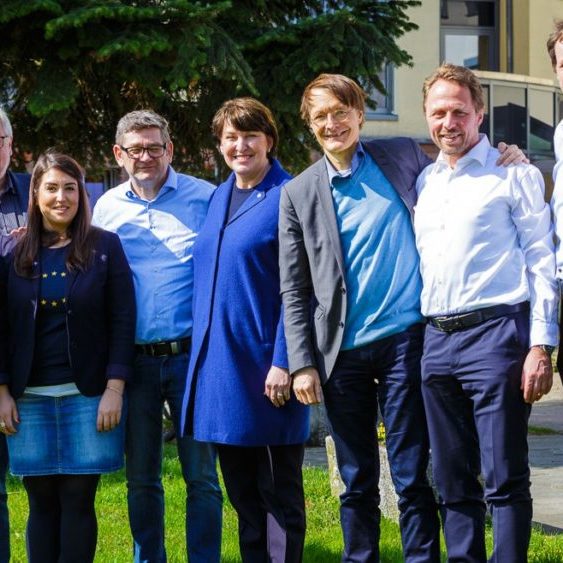 Gruppenbild am Parteitag Gruppenbild am Parteitag mit Aylin Dogan, Karl Lauterbach, Uwe Richrath und Alexander Lünenbach