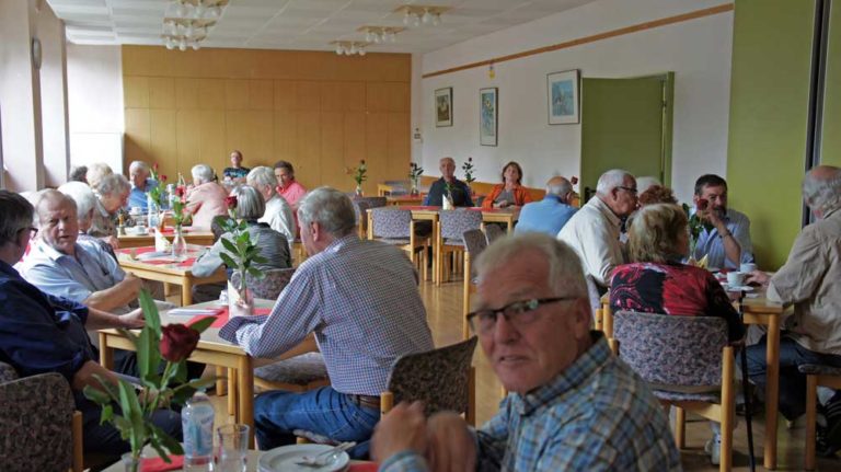 Volles Haus beim Sommerfest