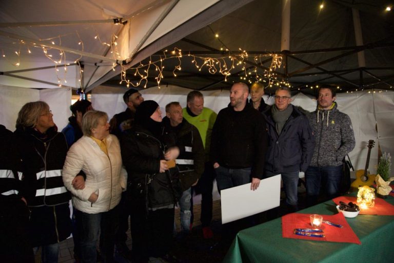 Nach der Scheckübergabe