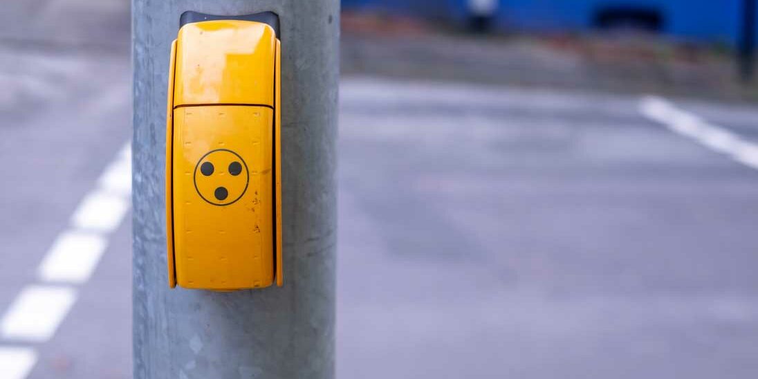 Schaltaufforderung für blinde Menschen / Bildnachweis: Michael Schnell / photocase.de