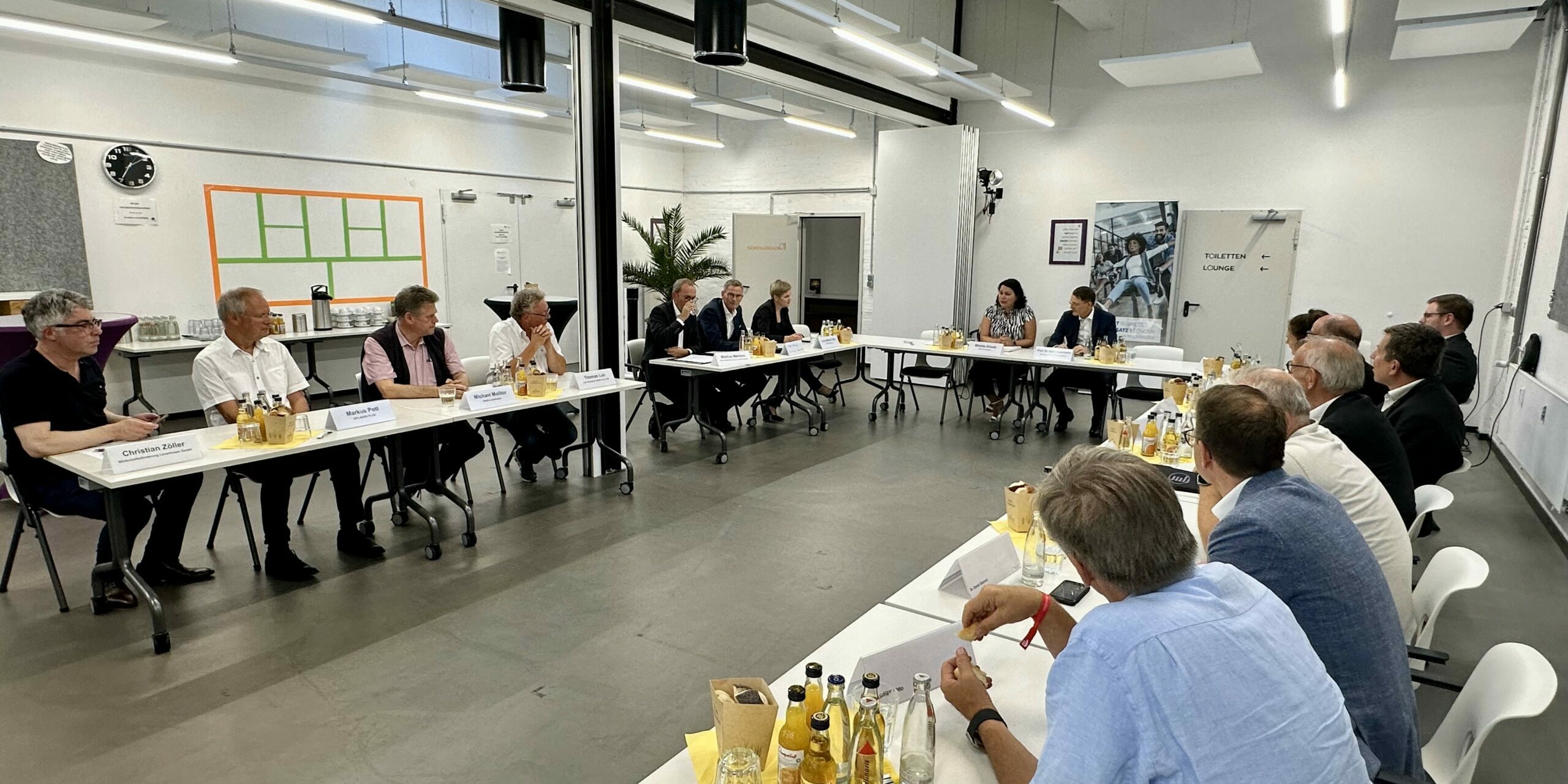 Pressebild – Austausch mit der Wirtschaft – 4