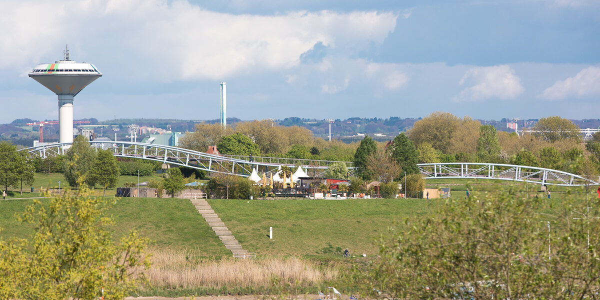 Neulandpark und Wasserturm