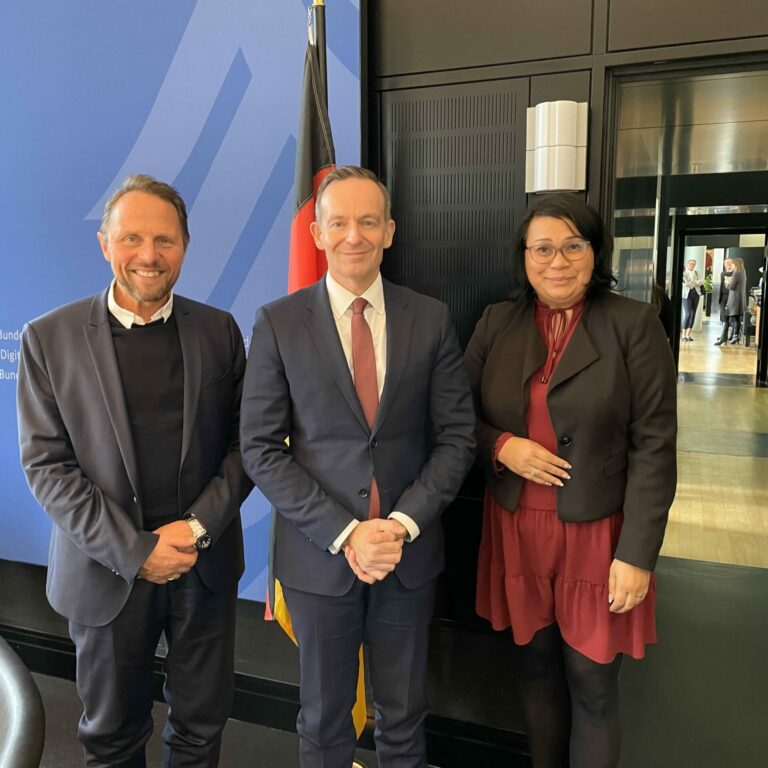 Gespräch mit Verkehrsminister Wissing Uwe Richrath und Milanie Kreutz im Gespräch mit Bundesverkehrsminister Dr. Volker Wissind