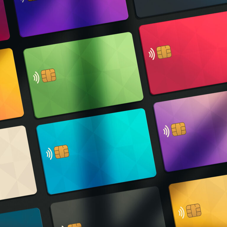 Bankkarten Bankkarten / istocjphoto.com / Elena Uve