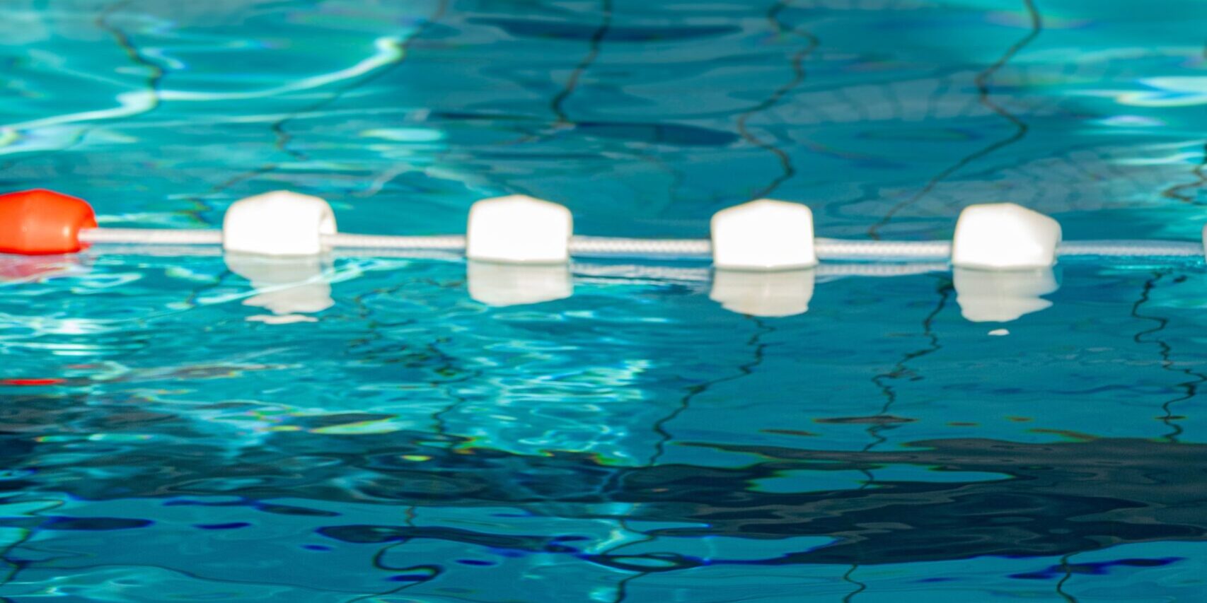 Schwimmbad_pexels-juli-ane-351889530-31049378